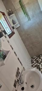 At lilac, Jeffreys Bay, cottage for 2