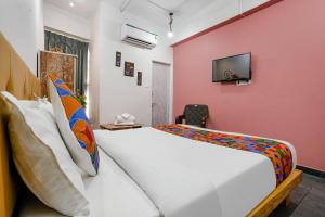 Hotel Skycity, Best Luxurious Hotel AC Rooms In Surat