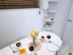 Hong-Cho Stay SinChon