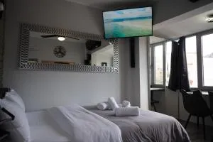 Loft Life Studio, with 360 View of Mytilene - Mytilini