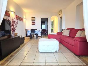 Taormina Ibiscus Apartment by Taormina Holidays