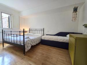 Taormina Ibiscus Apartment by Taormina Holidays