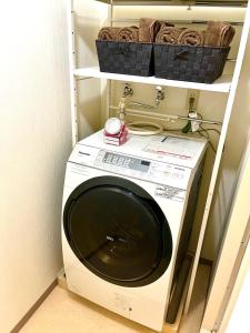 Walking distance to Ikebukuro!Size 45m2! Unlimited free Wi-Fi!5min to the nearest station!Washing machine with dryer available!