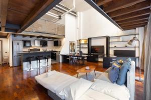 Loft Bandiello by BarbarHouse