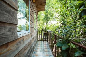 Surrounded by greenery Chalet - September Garden