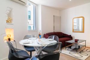 Cannes inside, chic et central