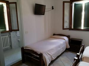 Camera Singola con Bagno Privato