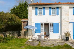 Maisons de vacances Maison Cosy dans Un Domaine : photos des chambres