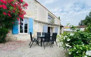 Maison familiale spacieuse à Niort avec jardin - Bessines