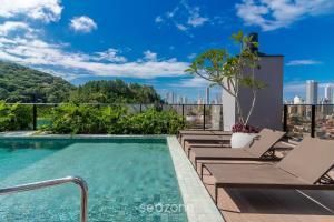 Prédio c Piscina ao lado Balneário Shopping em BC - TSO