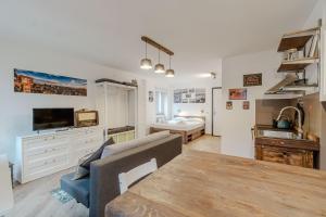 GuestHost-Central Apartment