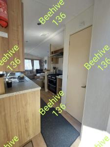 Beehive 136 snowdon summit 100