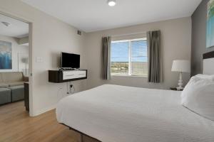 Simplicity At the Rim 1316 I Comfy 2 Bed 2 Bath