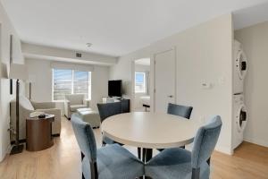 Simplicity At the Rim 1316 I Comfy 2 Bed 2 Bath