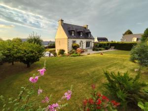 La clé des falaises Meublé de tourisme 3 étoiles avec petite vue mer et au bord du GR 34
