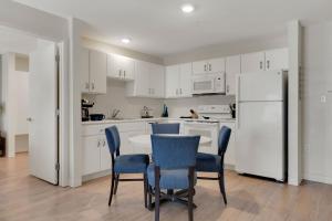 Simplicity At the Rim 1213 I Comfy 2 Bed 2 Bath