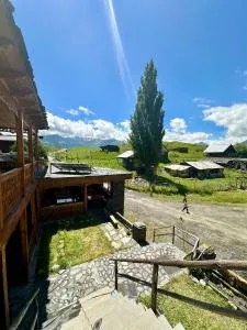 Guesthouse Lasharai - Dart'lo