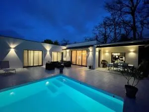 Villa avec piscine chauffée - Le Taillan-Médoc