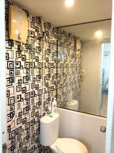 Family Suite Connecting 4 Bedroom at Apartment Green Pramuka City