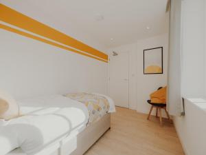 City Central - Sleeps 5 -Modern 3 Beds - Free Parking - Free WiFi