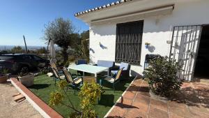 CASA RURAL-FINCA LA ALMARCHADA. MIJAS