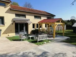 Maison avec jardin au calme proche de paris (30mn) - LʼAunay