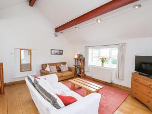 The Barn - Poplar Farm