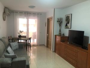 4-6 person beachfront apartment
