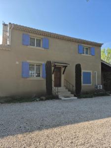 B&B / Chambres d'hotes Mas Clement - Chambre et table d'hotes : photos des chambres