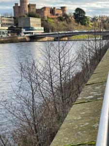 Cosy central 1 bedroom apartment, free parking