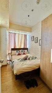 2BR condo Azure Netflix, Karaoke & Board games