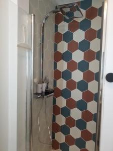 B&B / Chambres d'hotes Chambre d'hotes Chez Leon pour 1 a 4 personnes : photos des chambres