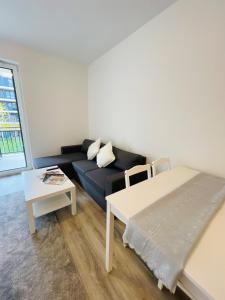 WestSide Garden Modren Family Apartment with Parking