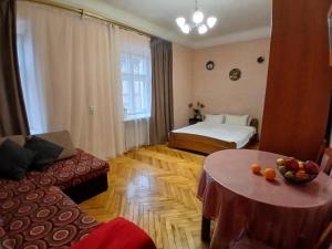 Бюджетная квартира на Леси Украинки