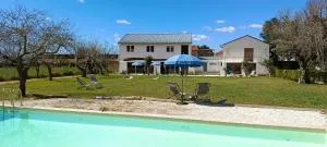 Casa de Arcos - Grada