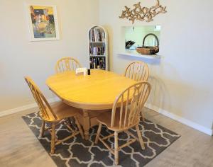 111 - Poolside 1 bedroom closest to the water