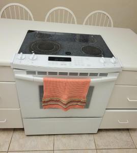 214 - Easy access to beach 2 bedroom oceanfront