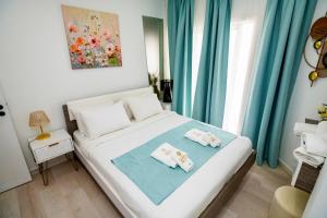 Lazuli Sea View Beachfront Ap 21