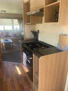 Whitecliff Bay 3 Bedrooms, Isle of Wight, Caulkers rest 1