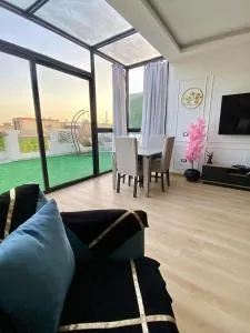 Modern apt three bedrooms and cool rooftop - New cairo