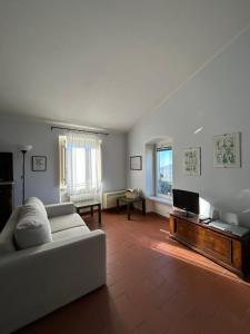 La Tisbe, una casa nel borgo medievale di Castelnuovo Magra