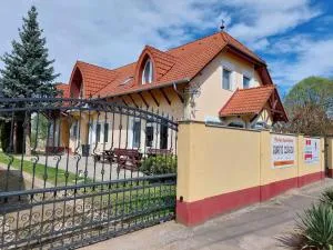 Flórián Vendégház - 维罗维蒂察