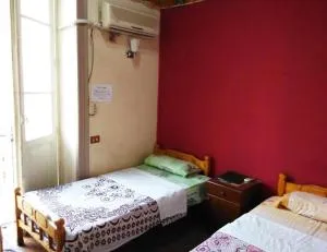 nevertoto House - Al Qasţal