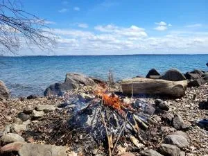 Unique waterfront house with private beach - Gananoque