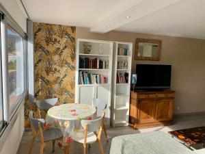 Appartement centre-ville du Lavandou 350 m de la plage