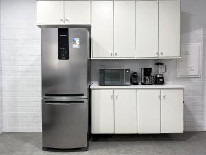 2 quartos - 1 suíte - Ar condicionado Churrasqueira - Piscina - Praia