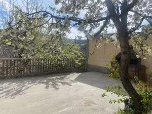 Guest House Lyudmila - Vedi