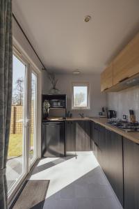 De Frije Fûgel - Een luxe chalet op De Friese Wadden