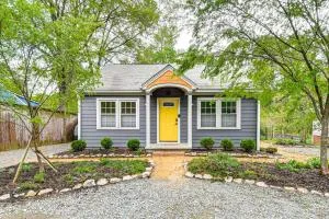 Renovated Carrboro House with Deck and Fire Pit! - Carrboro