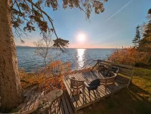 Crosby Waterfront Cottage sleeps 8 family beach 1dog Acadia - Sullivan